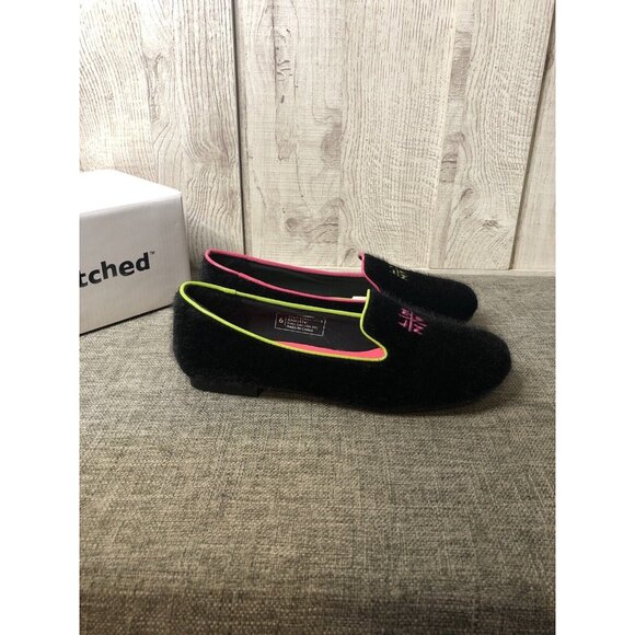Little Miss Matched Womens Shoes Size 6 Flats Black Fuzzy Fabric - Picture 2 of 8
